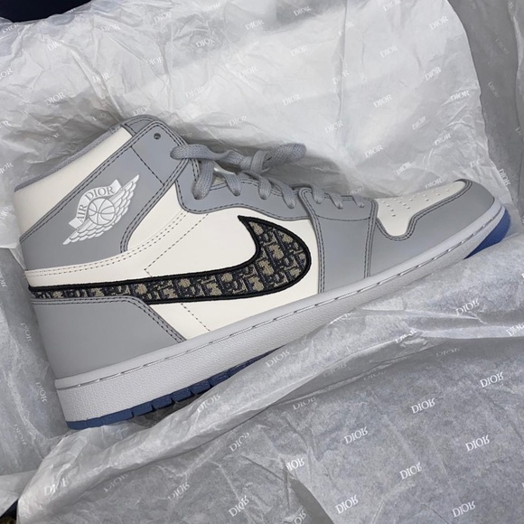 Jordan 1 Retro High DIOR - Picture 2 of 8